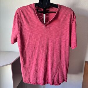 Lucky Brand Men's Pink Textured V-Neck Tee